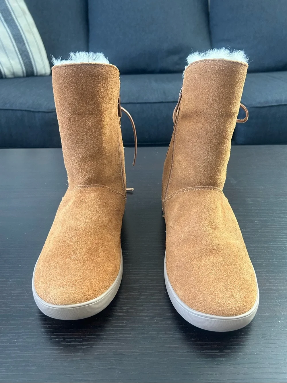 Kookaburra by Ugg shasi Suede Shearling-Lined Women's short Boots - Chestnut